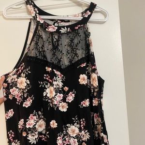 Torrid tank top- floral print with lace detail on the neckline